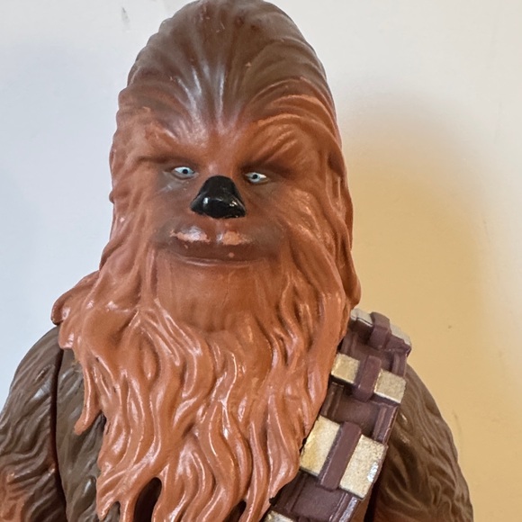 Hasbro Star Wars The Force Awakens 13-inch Chewbacca action figure - Picture 5 of 14